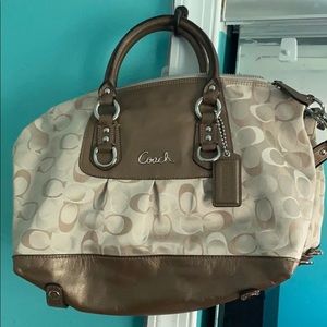 Medium Sized Original Coach Shoulder Bag